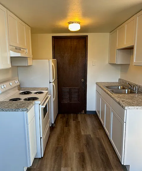 1704 Jamestown Rd #9 — Photo 5