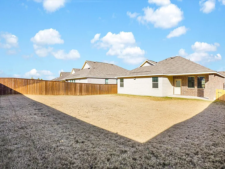 11616 Roaring Fork Trl — Photo 8
