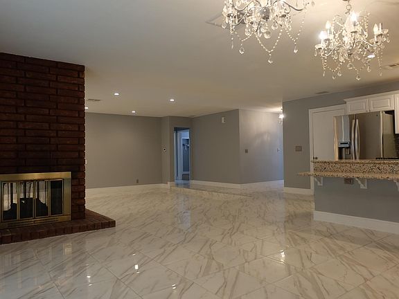 5th image of 1705 Rockcrest Dr