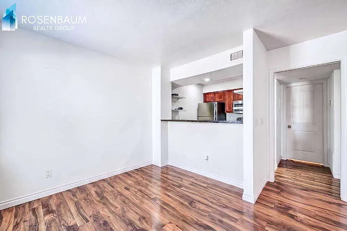 5135 N 10th St #15 — Photo 3
