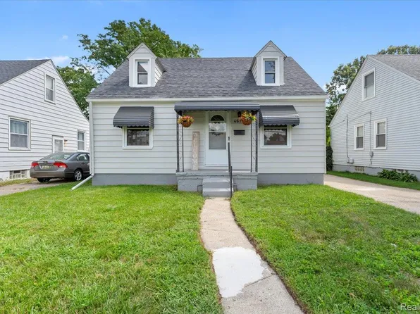 4679 S Hubbard St, Wayne, MI 48184