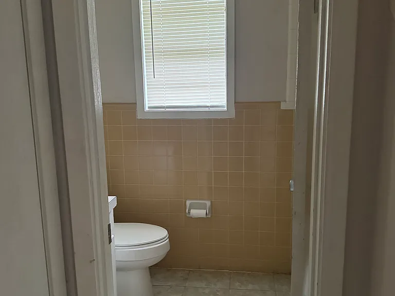 202 W Line Ave #2 — Photo 4
