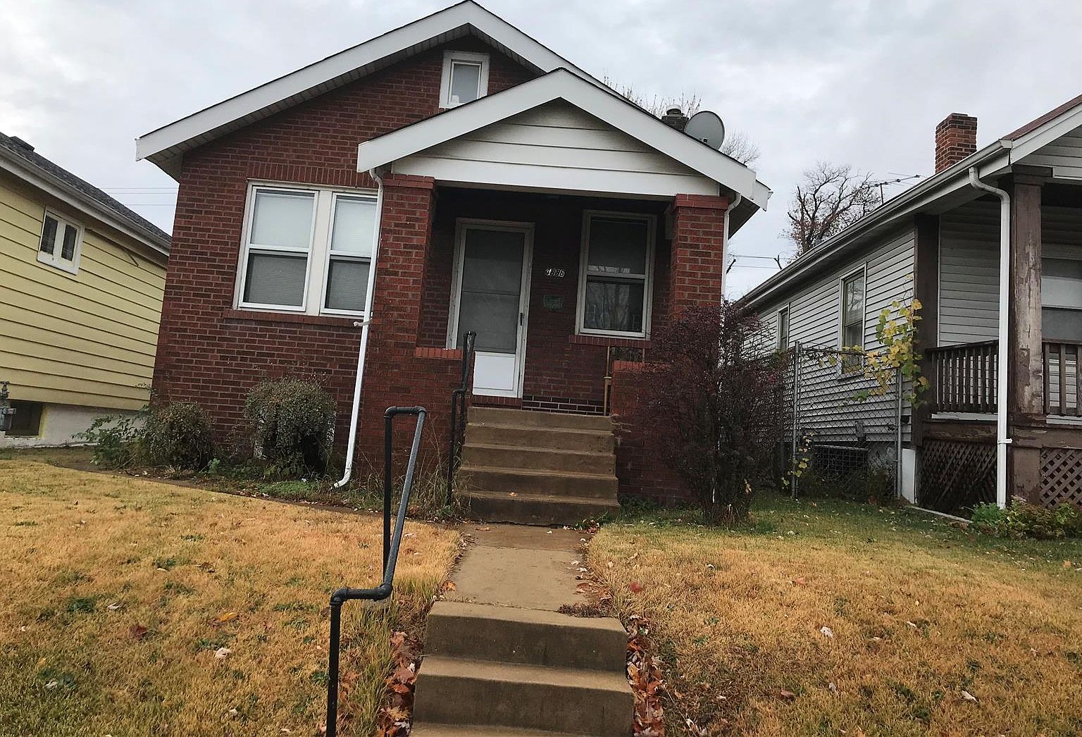 4886 Calvin Ave, Saint Louis, MO 63115 | Zillow