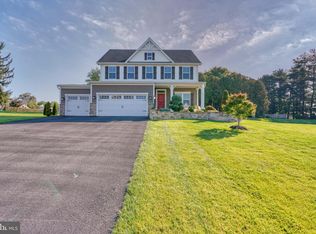 15 Donald Dr, Shrewsbury, PA 17361