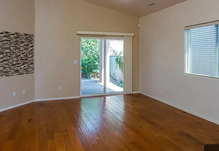 1804 Ryan Ct — Photo 5