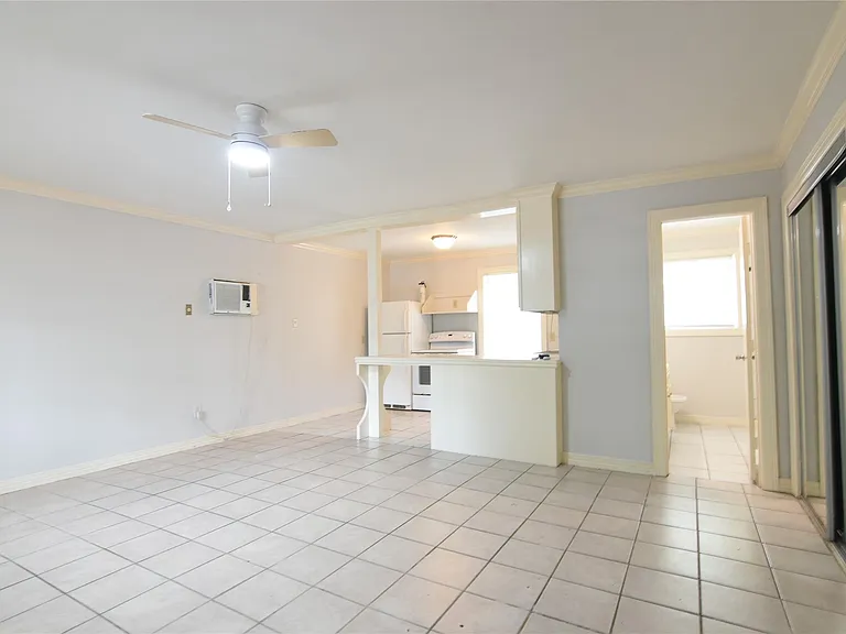 613 Pacific St #1 — Photo 2
