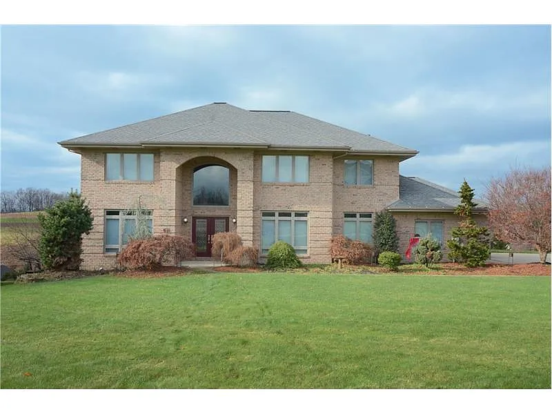 104 Fox Run Dr photo 1