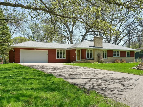 720 Kingsview Ln N, Plymouth, MN 55447