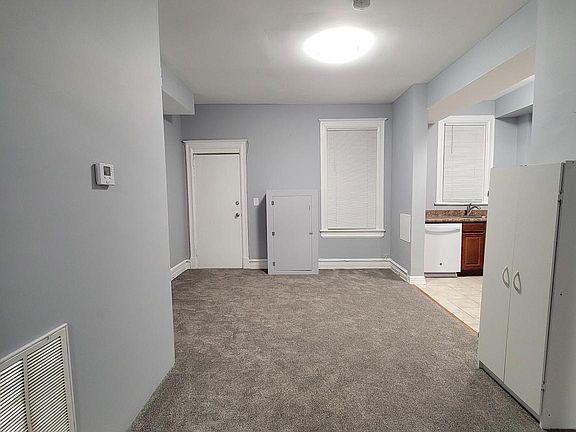 5th image of 138 Rhode Island Ave NW #A
