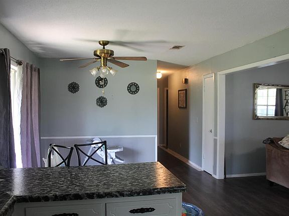 4th image of 221 Tenneco Dr