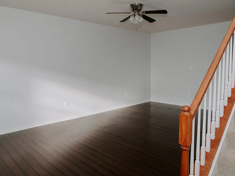 110 Quinton Oaks Cir — Photo 13