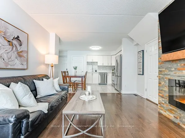 1380 Costigan Rd #77, Milton, ON L9T 8L2