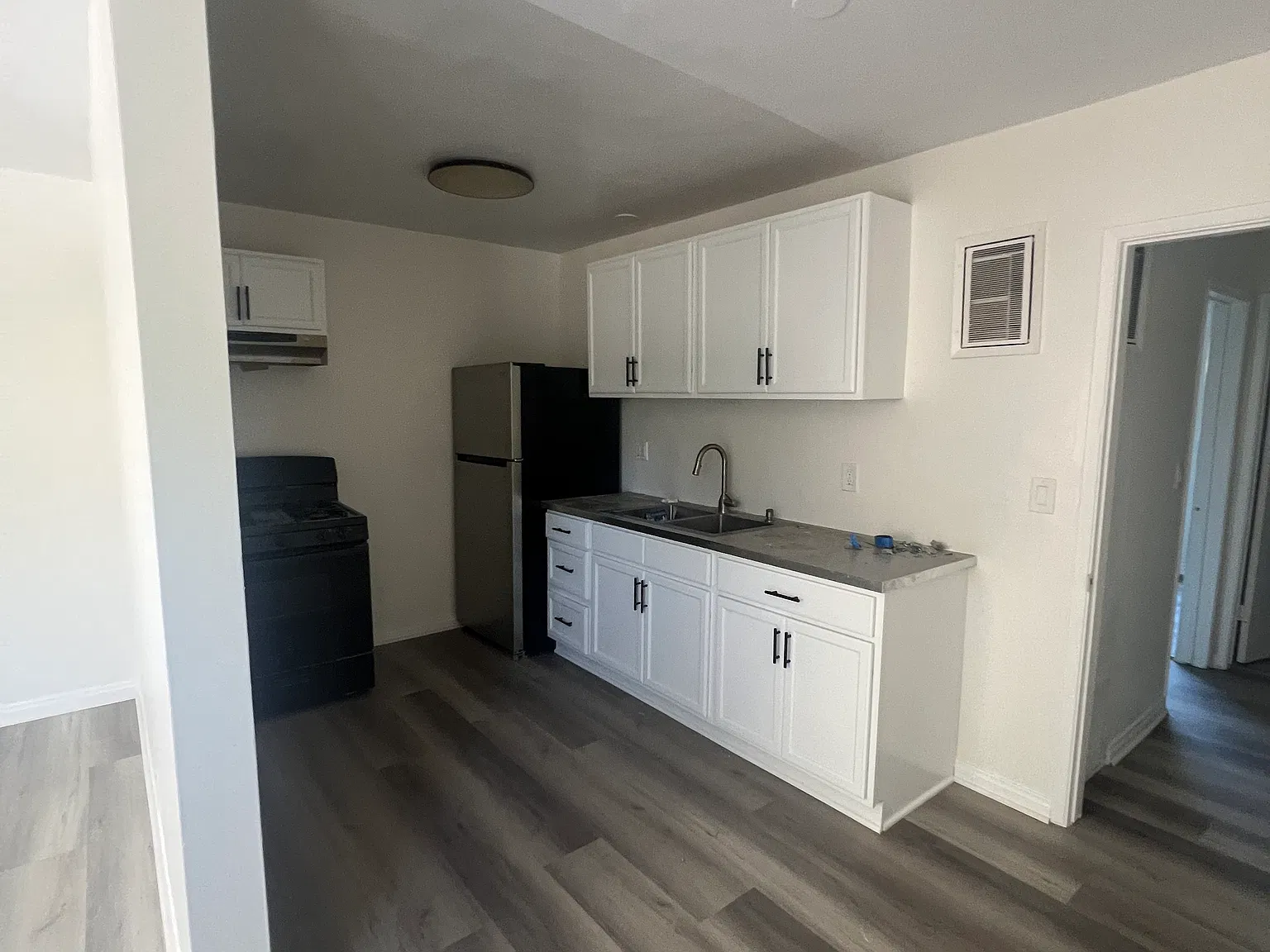 1 bed, 500 sqft, $1,895 — Photo 3