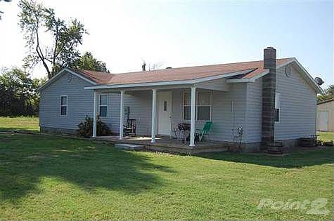 2nd image of 1040 County Road 588