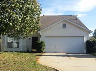 8201 Lamplighter Pl, Charlotte, NC 28217