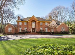 1241 Moores Hill Rd, Laurel Hollow, NY 11791