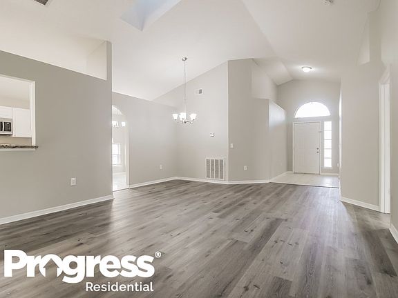 3rd image of 444 Woodbury Pines Cir