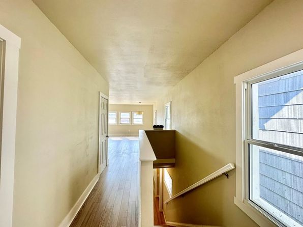 cedar-rapids-iowa-2055682336 picture