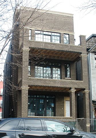 1st image of 2621 N Southport Ave #1