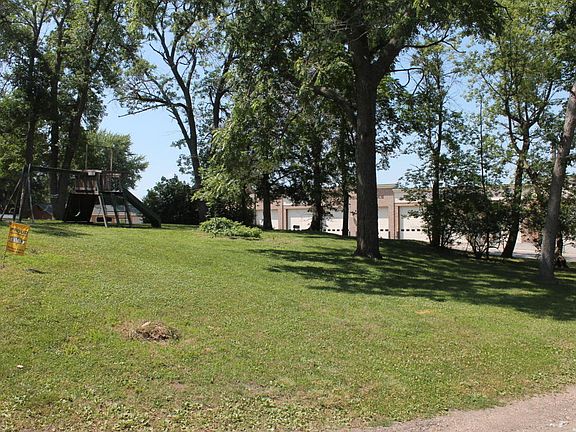 3rd image of 1107 Depot Ave