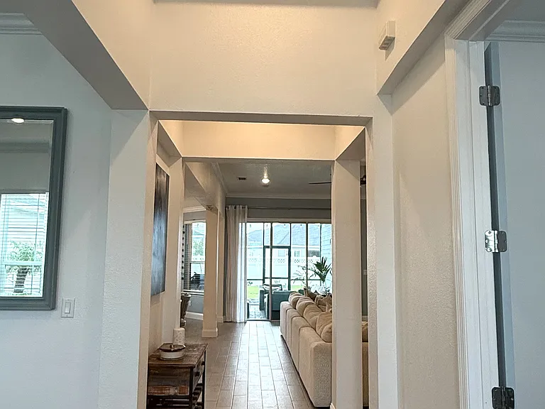 249 Oaklawn Ct — Photo 11