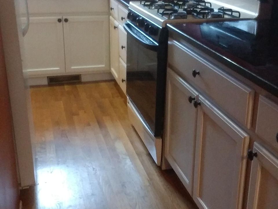 1st image of 107 Farrwood Dr