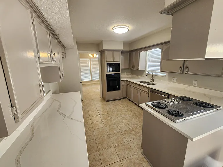 14134 Cleobrook Dr — Photo 7