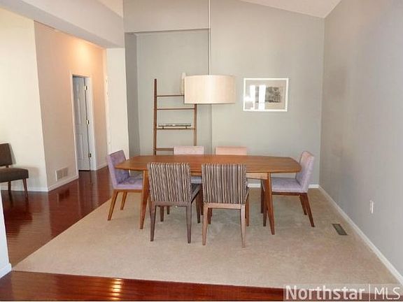 4th image of 4142 Black Oaks Ln N