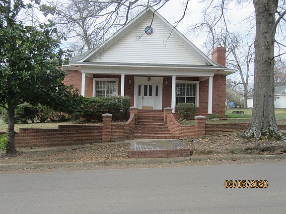 2nd image of 511 N Main St