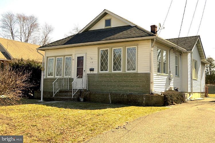 2nd image of 10 Marshall Ave