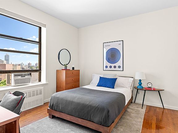 4th image of 319 Saint Johns Pl Unit 5B