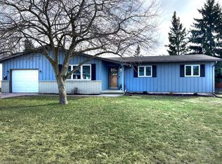 127 Kay Ave, Sheboygan Falls, WI 53085