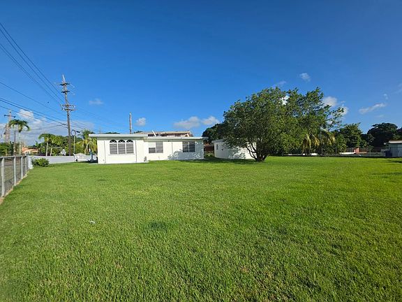 2nd image of 18 Villa Milagros Carr Dm #103-13.0