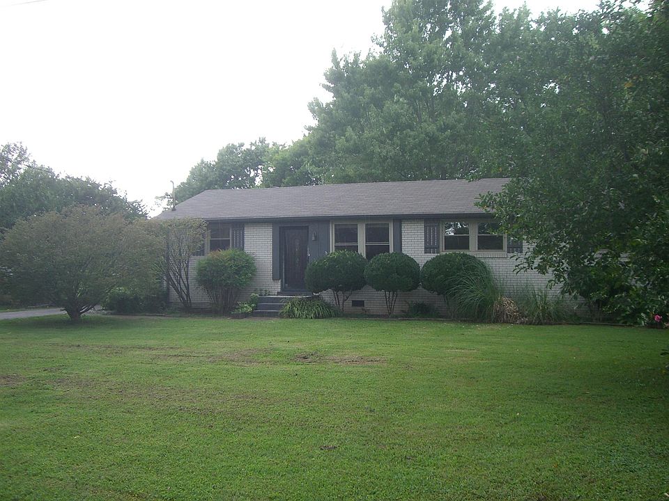 1st image of 120 Steve Roberts Dr