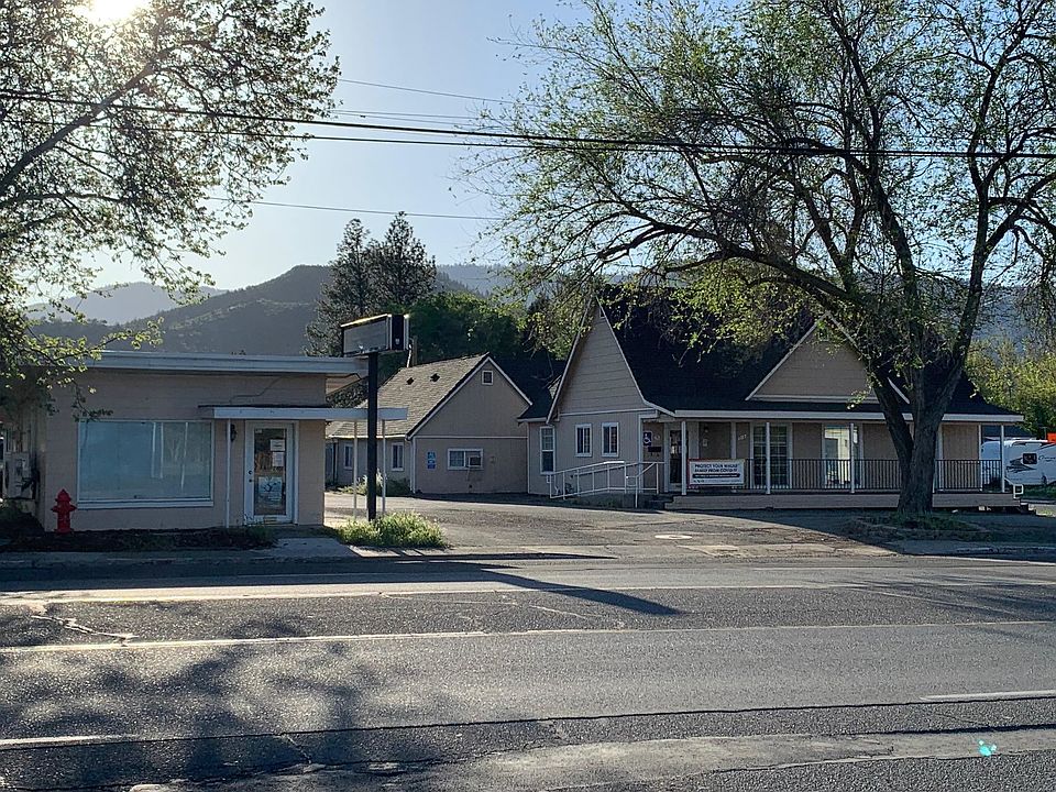 1st image of 1273 S Main St