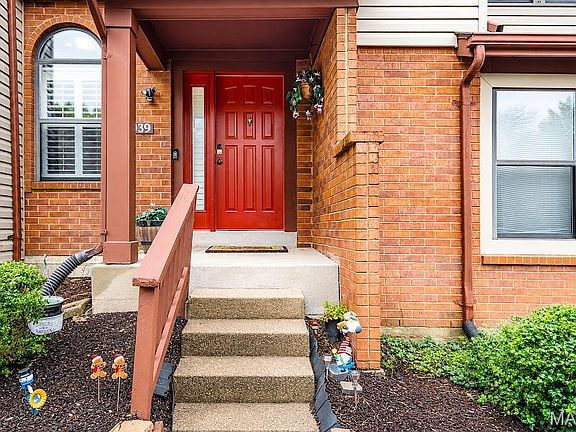 3rd image of 939 Quail Meadows Ct #A