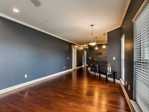5th image of 700 15th St