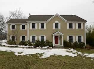 35 Hillside Ave, Pleasantville, NY 10570