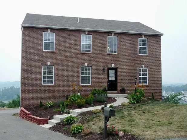 10 Breezewood Dr photo 1