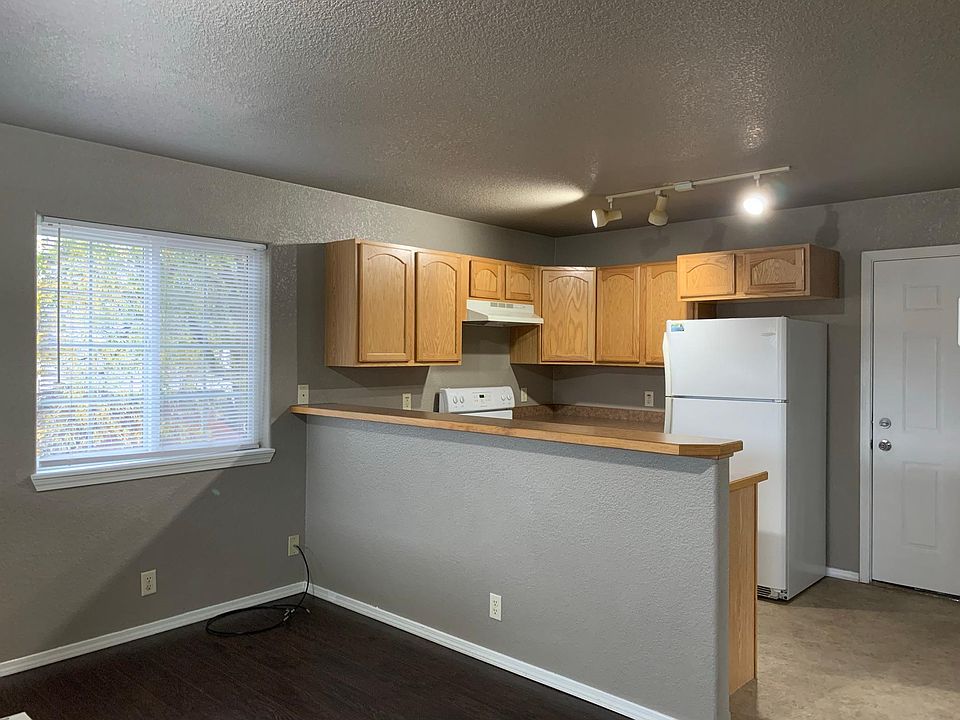 1st image of 1822 Margaret St