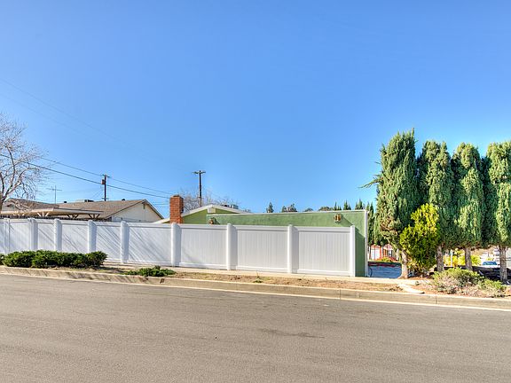 3rd image of 16904 Citronia St