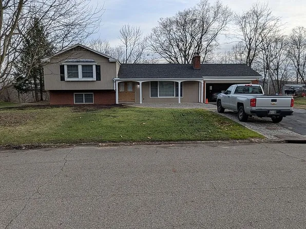 484 Summit Dr, Chillicothe, OH 45601