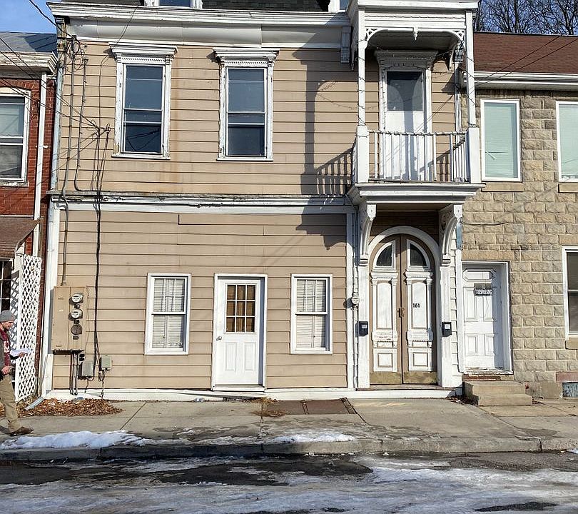 1st image of 161 W North St #2