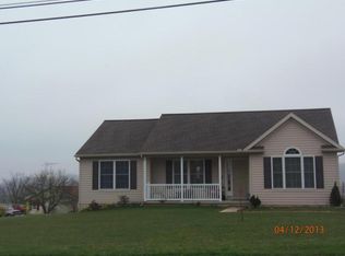 636 New Schaefferstown Rd, Bernville, PA 19506