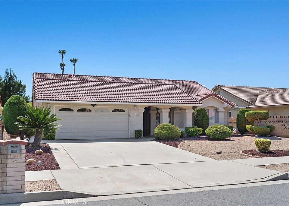 1st image of 1389 Pepper Tree Dr