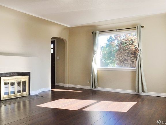 4th image of 3508 S Cushman Ave