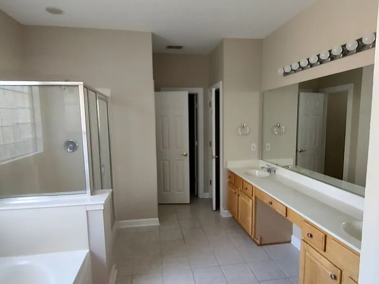 165 Oak Forest Rd — Photo 26