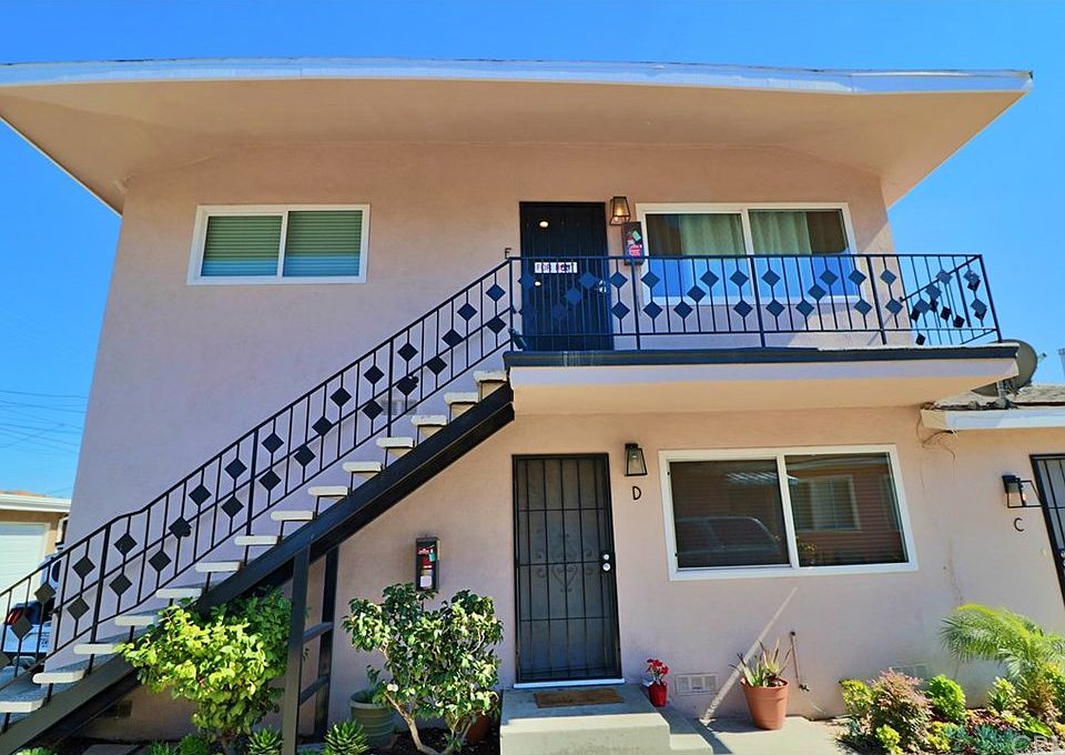 1st image of 4367 W 136th St APT E