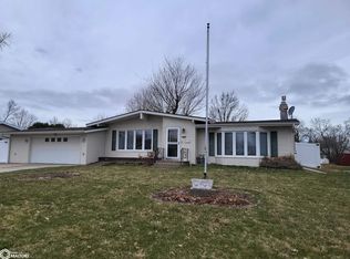 2109 S 5th St, Marshalltown, IA 50158