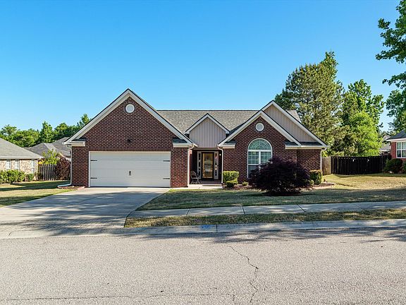 5th image of 2053 Lake Forest Dr